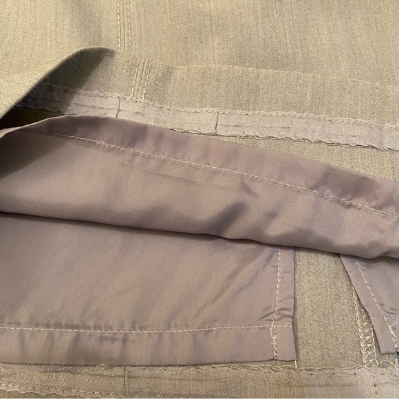 Worthington Gray Pencil Skirt. Lined. Above the knee. - Picture 5 of 5